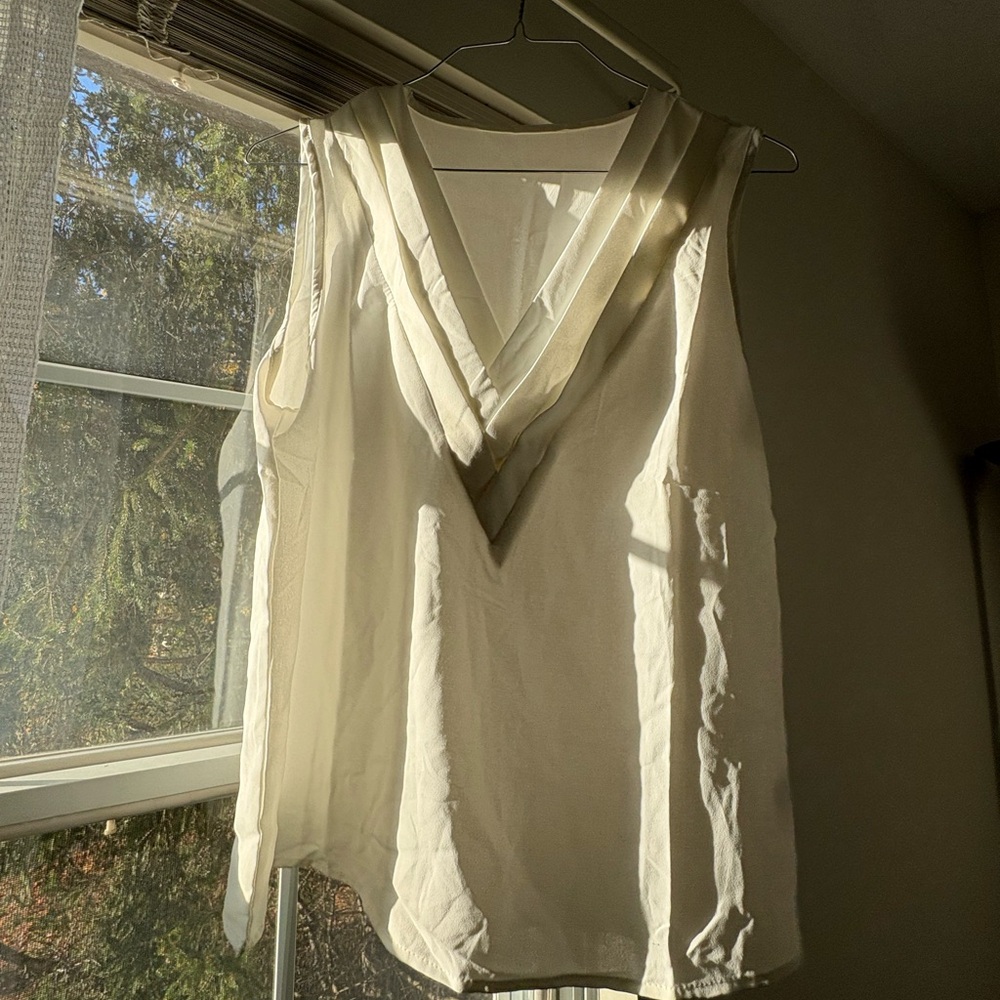 Elegant White Sleeveless Top